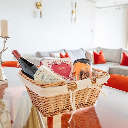 לונדון The View Greenwich - Luxury River Thames Apartment מראה חיצוני תמונה