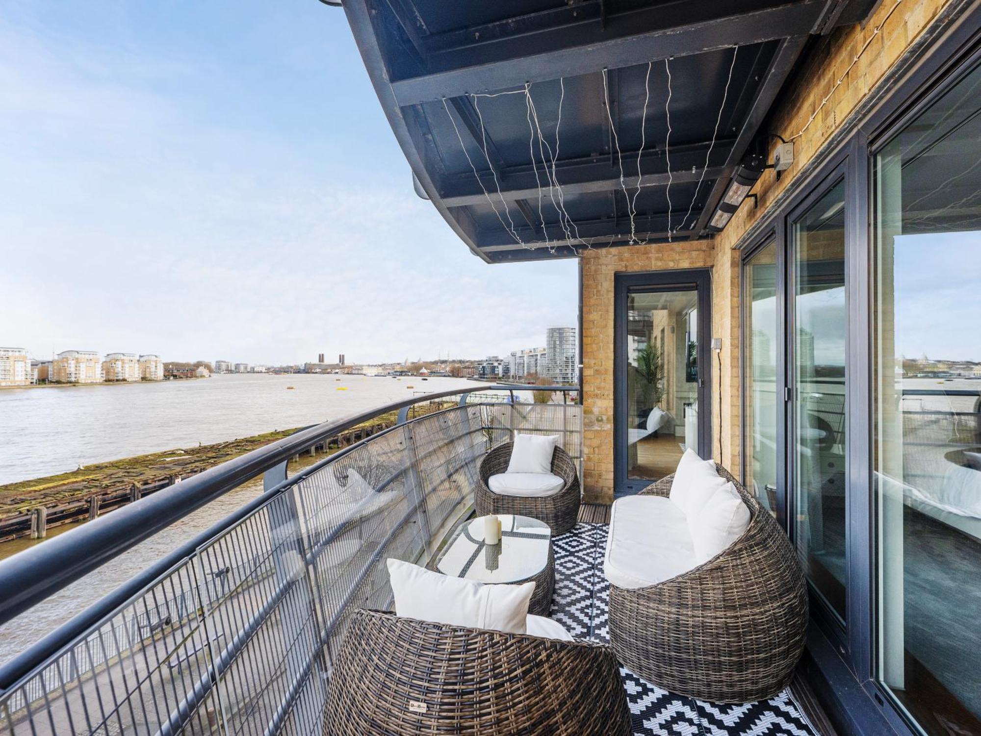 לונדון The View Greenwich - Luxury River Thames Apartment מראה חיצוני תמונה